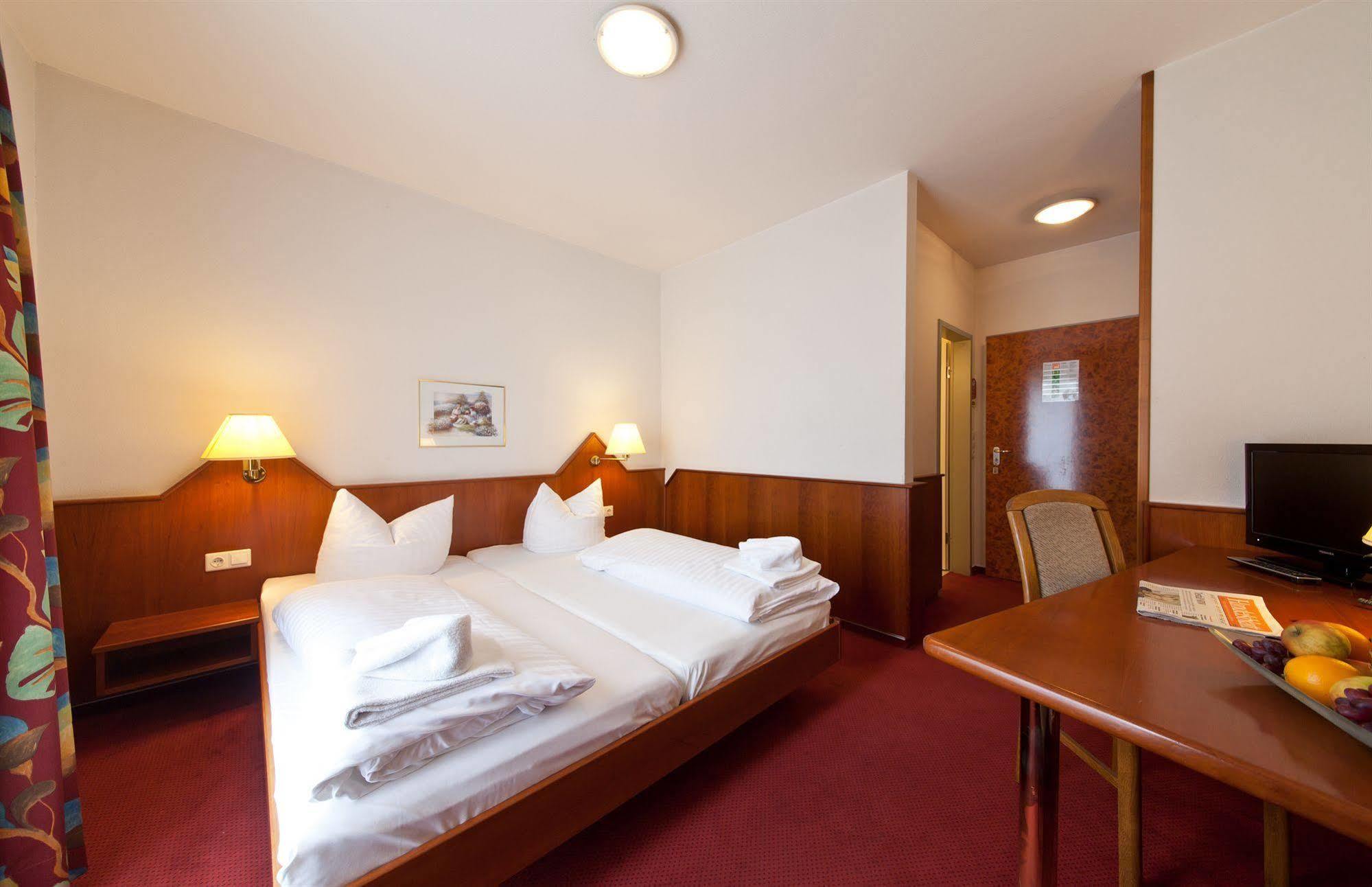 Hotel Hagemann Hamburg Hafen Exterior photo